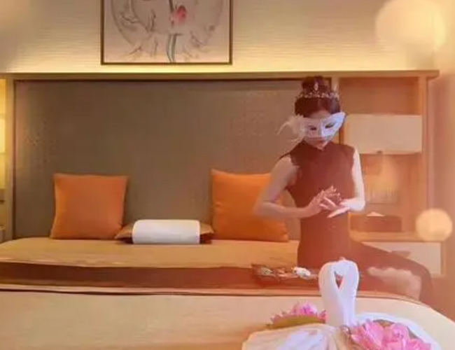 我在武汉体验了下高端男士按摩spa会馆，私人会所花样超多